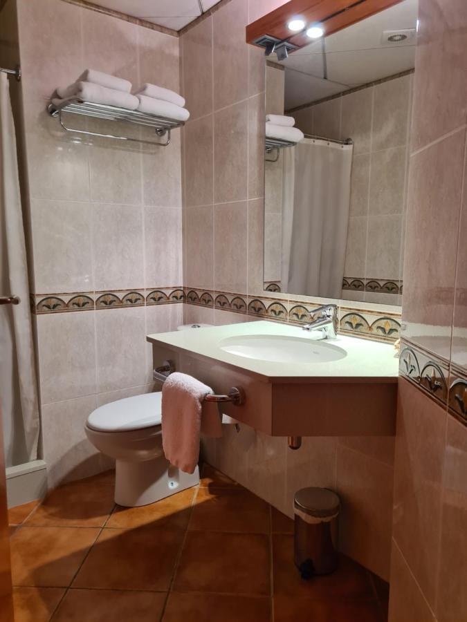Ca L'Angel Hotel Pinell de Bray Luaran gambar